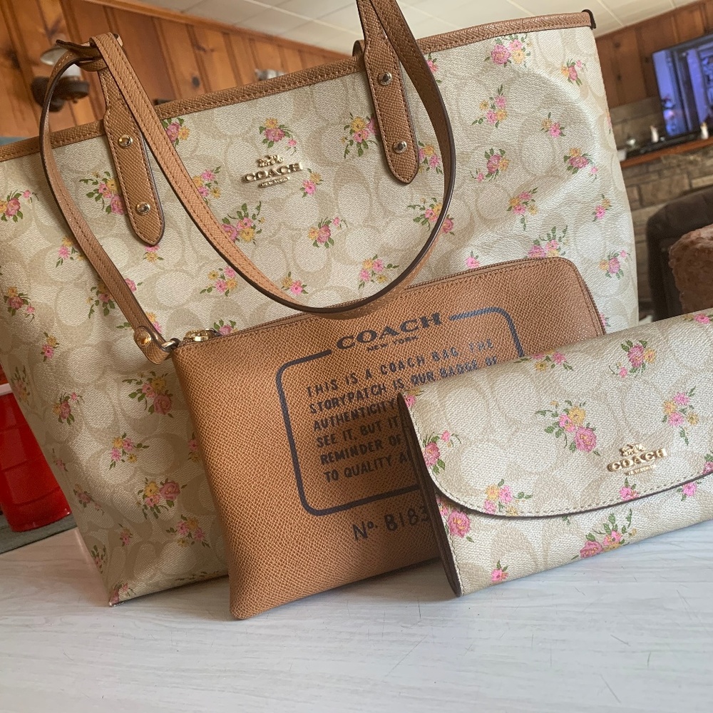 Coach Shoulder Bag